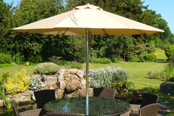 midlands-aluminium-2.5mtr-diameter-parasol.jpg